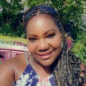 Meet your Posher, Joyce